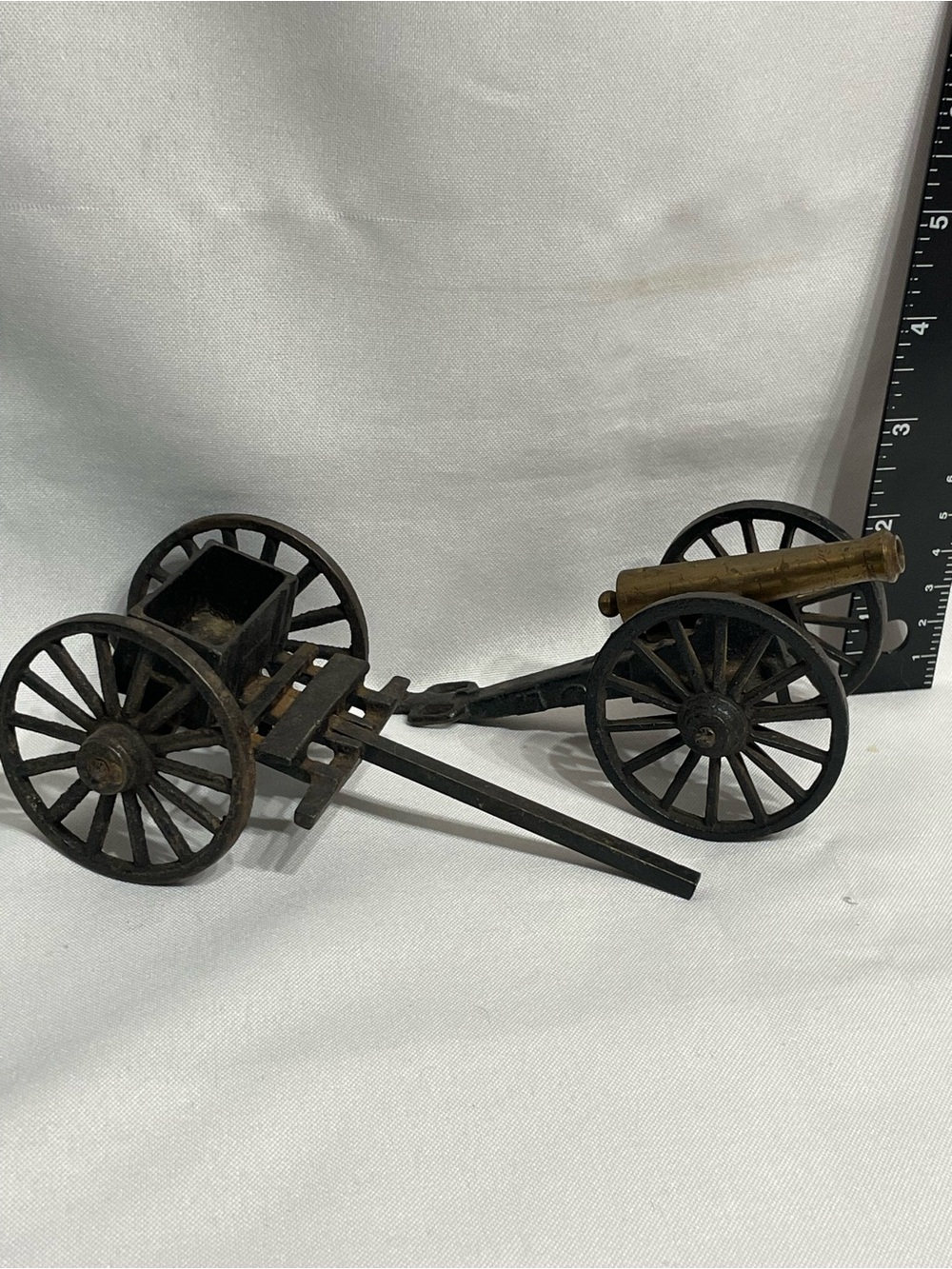 Vintage Michael Falk Co. (MFCo) miniature Civil War cannon & limber set Excellen